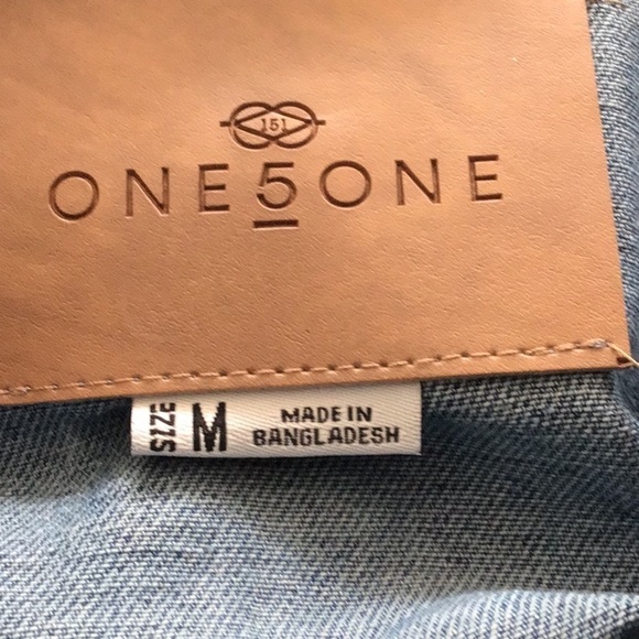 One5One Women's Medium Stonewash Classic Denim Jacket size Medium NWT - Picture 6 of 10